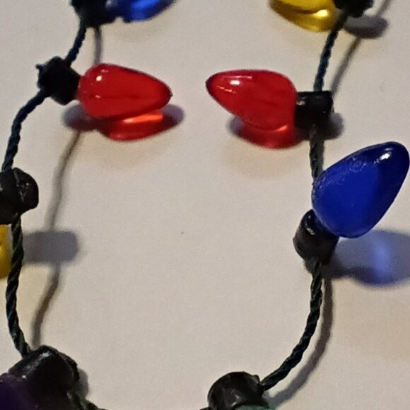 Two Vintage Christmas Light Necklaces - Picture 3 of 4